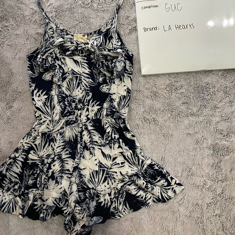 Women’s romper washed never worn